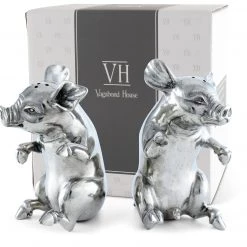 Vagabond House Happy Pigs Salt & Pepper Set Garden Friends