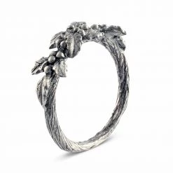 Vagabond House Christmas Holly Napkin Ring