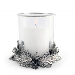 Vagabond House Sales 2022 29 Vagabond House Acorn Oak & Leaf Hurricane Majestic Forest