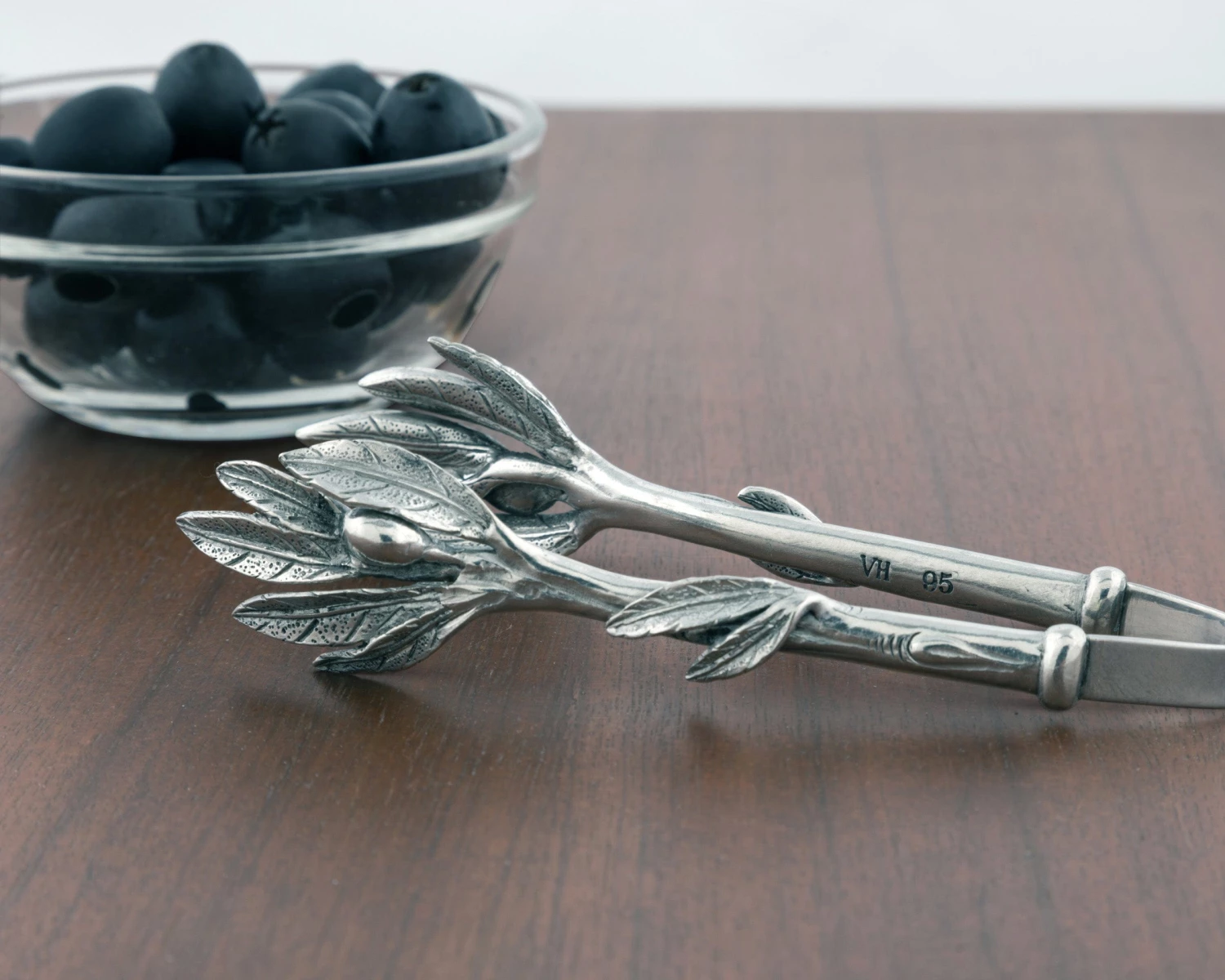 Vagabond House Pewter Olive Pattern Nuts And Olives Tongs 5 Vagabond House Pewter Olive Pattern Nuts And Olives Tongs